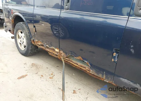 2005 Chevrolet Express Van from USA, damaged, VIN 1GVFG15T351238493